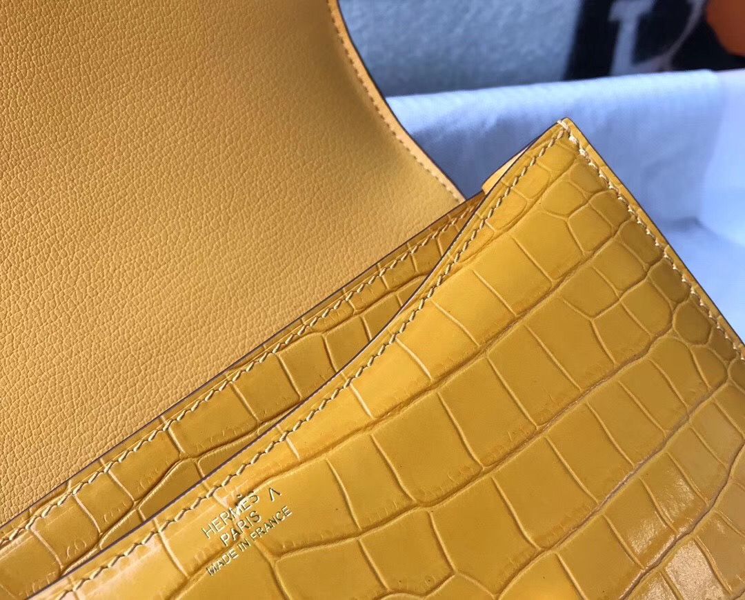 Hermes Constance 24cm Bag In Yellow Embossed Crocodile - Image 7