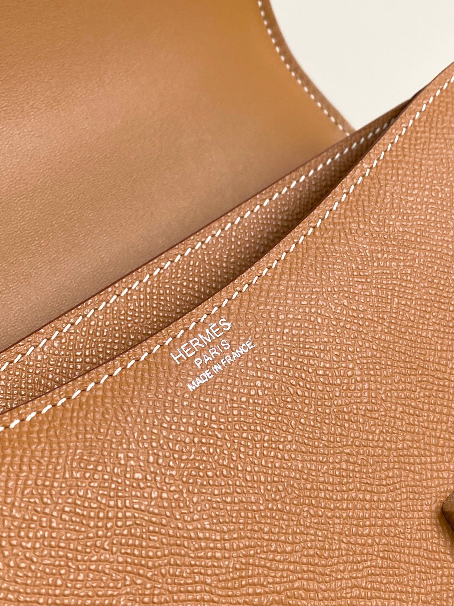 Hermes Constance 24 Handmade Bag in Gold Epsom Calfskin - Image 10