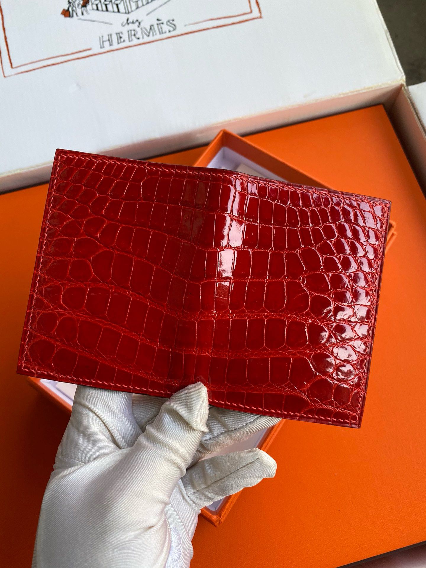 Hermes MC² Euclide Card Holder in Red Shiny Alligator Leather - Image 6