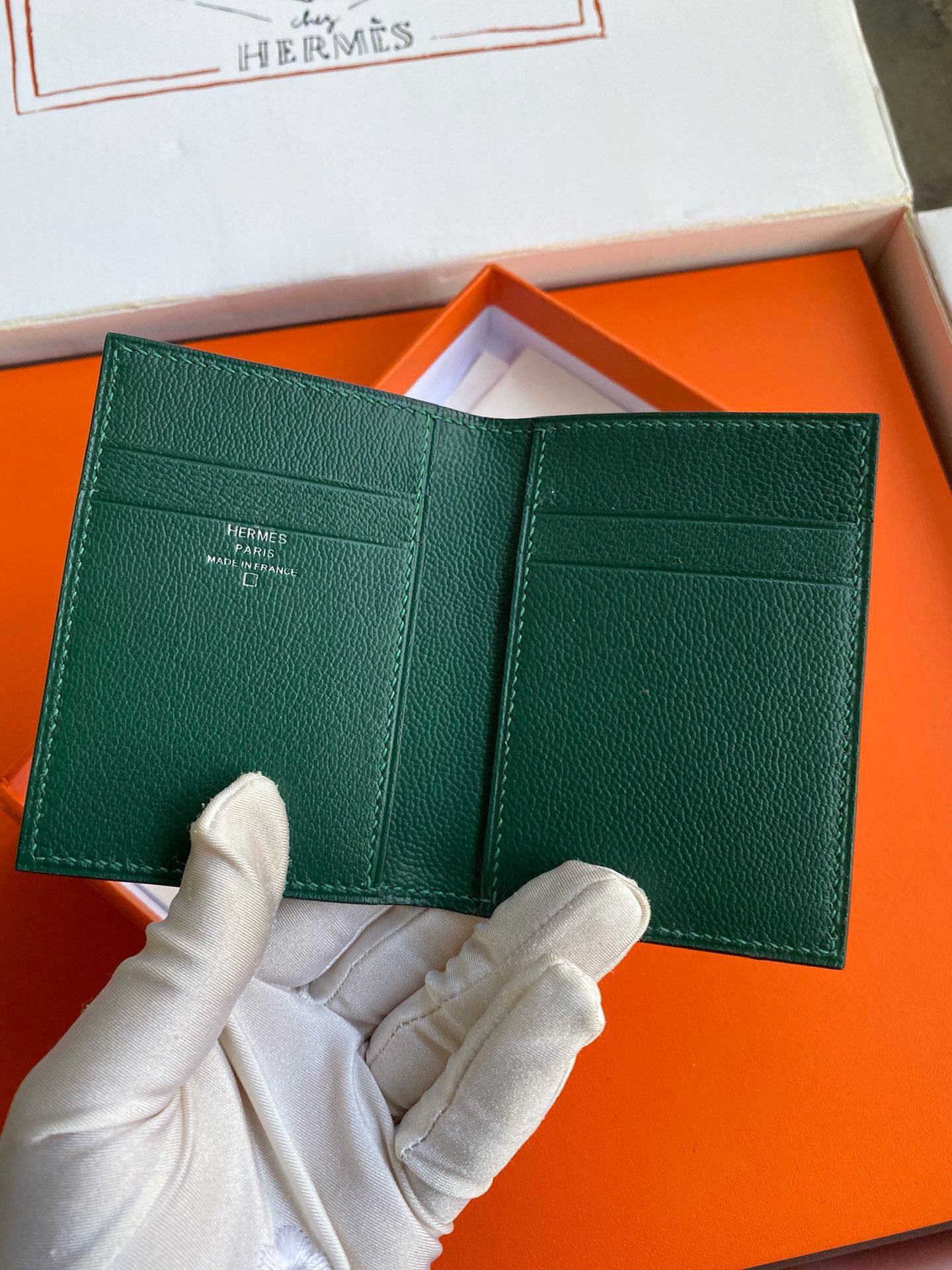 Hermes MC² Euclide Card Holder in Vert Emeraud Shiny Alligator Leather - Image 3