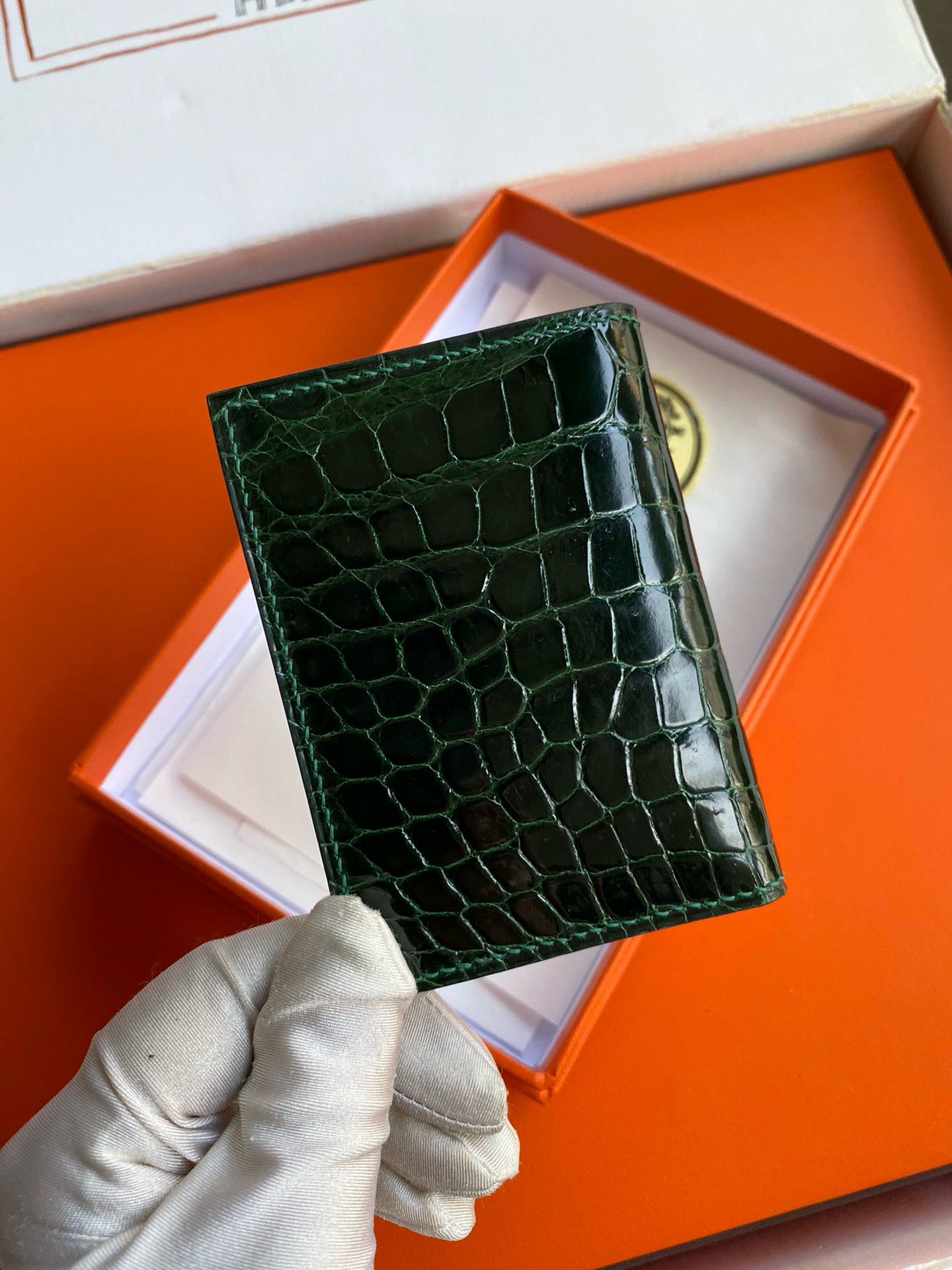 Hermes MC² Euclide Card Holder in Vert Fonce Shiny Alligator Leather - Image 6