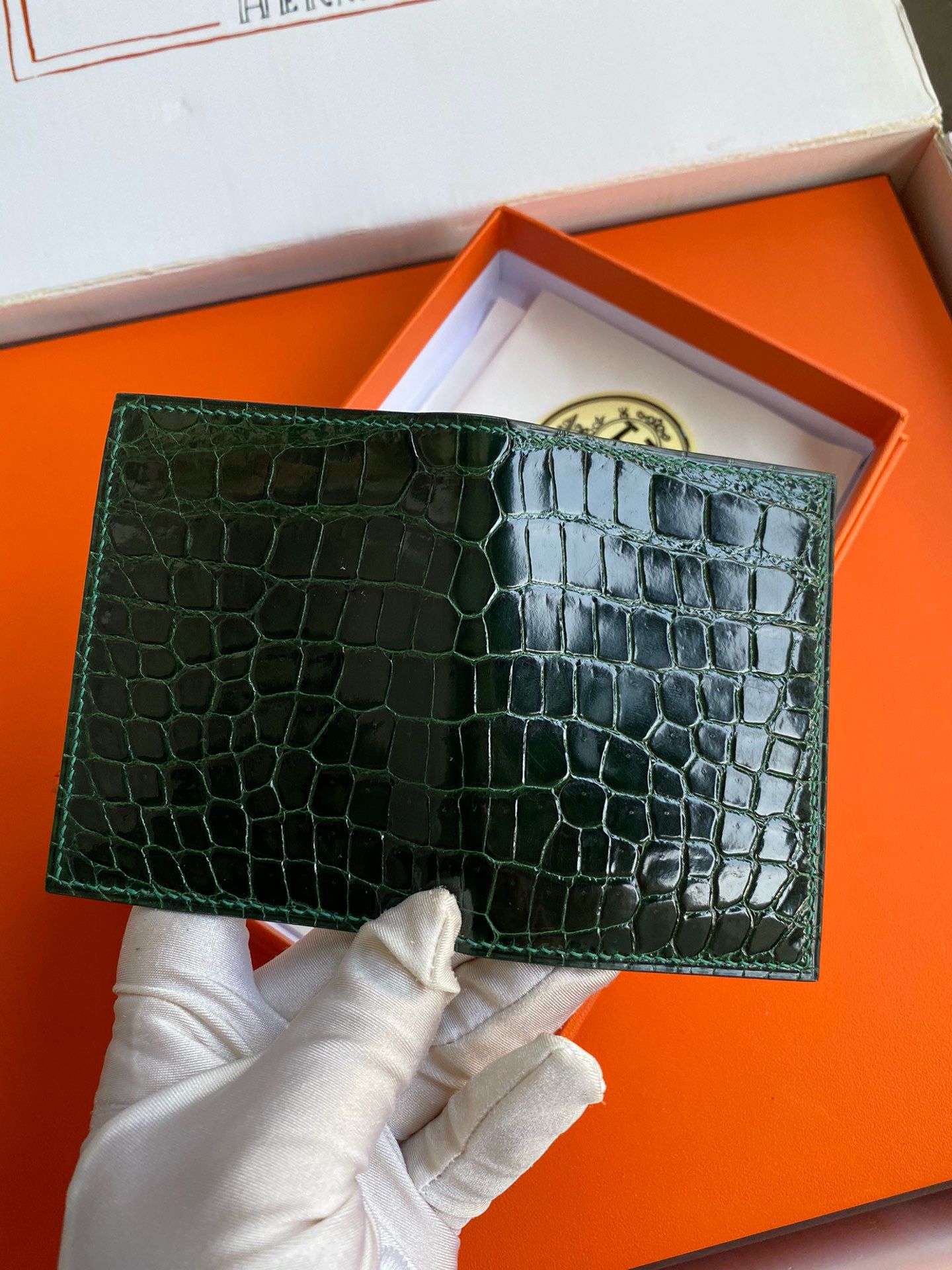 Hermes MC² Euclide Card Holder in Vert Fonce Shiny Alligator Leather - Image 7