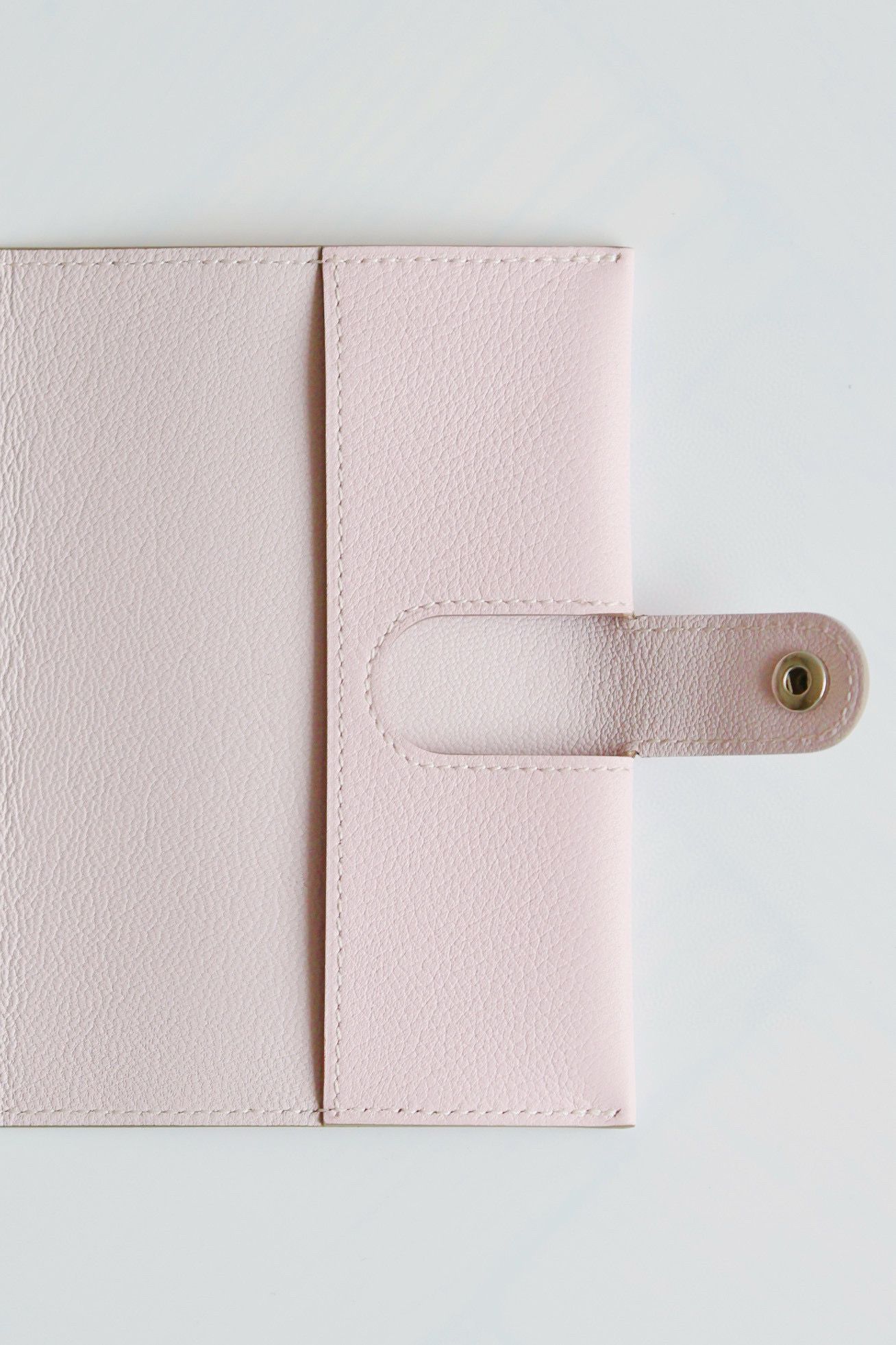 Hermes R.M.S Passport Holder in Mauve Pale Evercolor Calfskin - Image 4