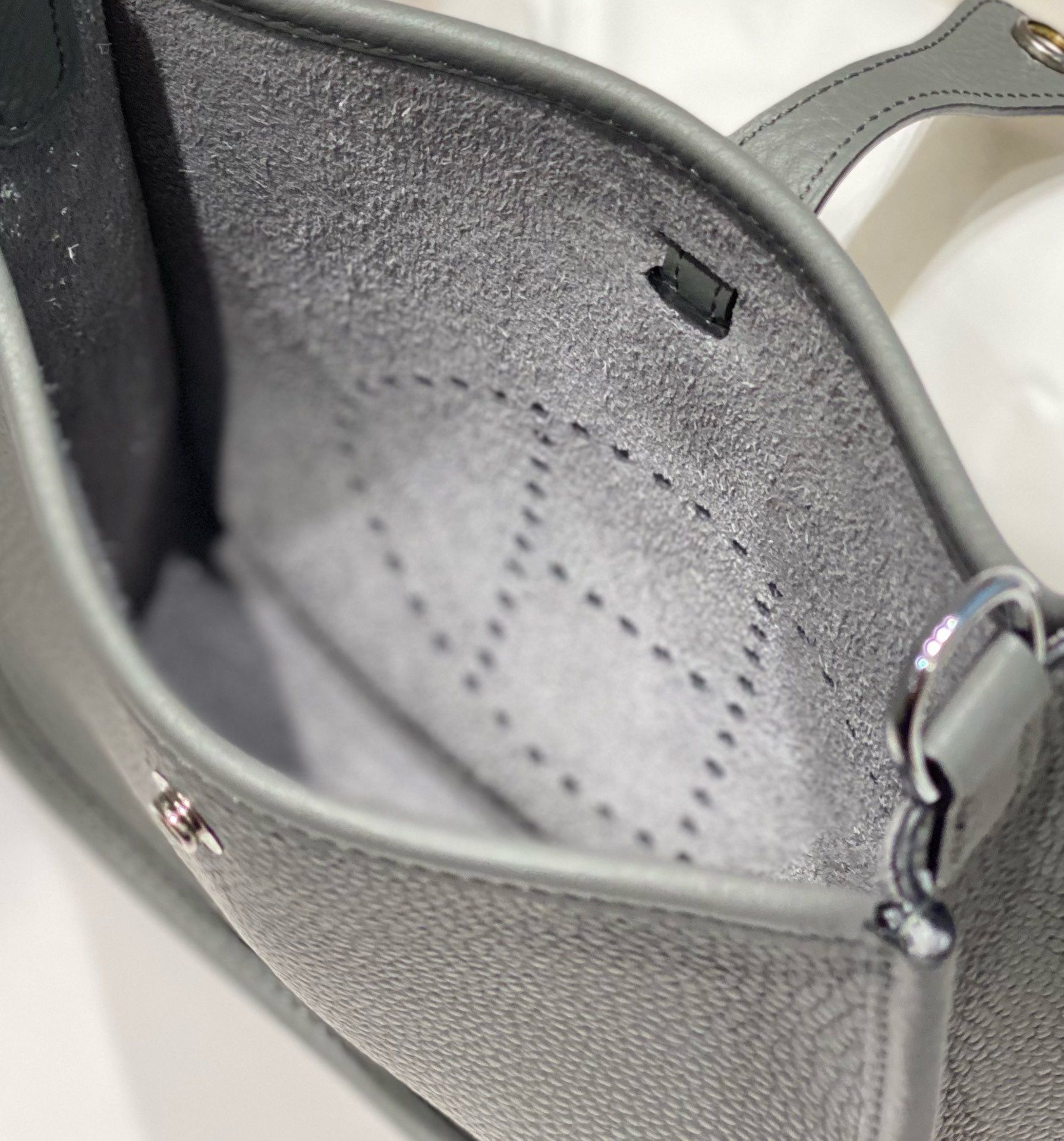 Hermes Evelyne III TPM Bag In Gris Meyer Clemence Leather - Image 10