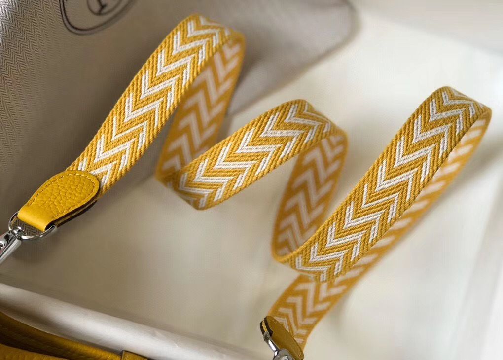 Hermes Evelyne III TPM Bag In Yellow Clemence Leather - Image 8