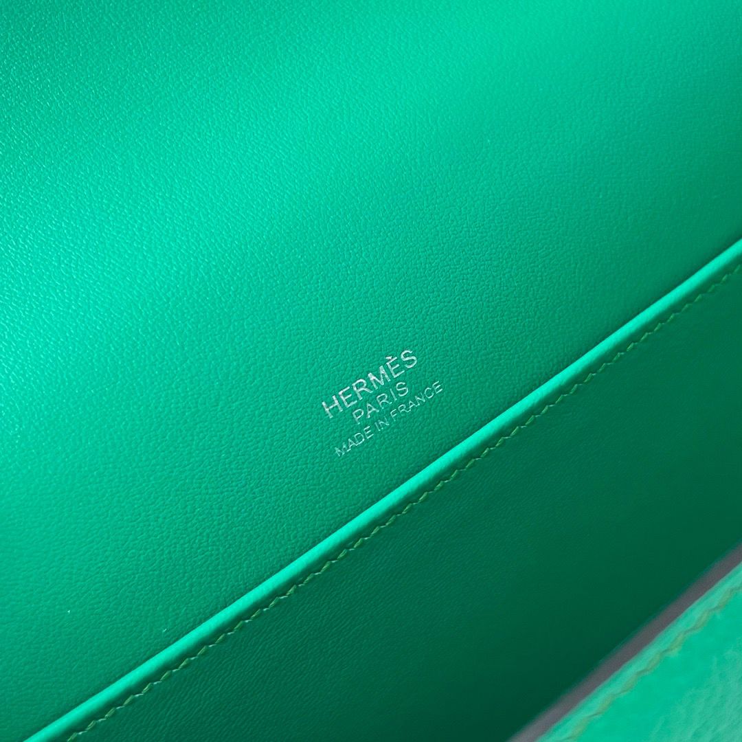 Hermes Geta Handmade Bag In Menthe Chevre Mysore Leather - Image 9