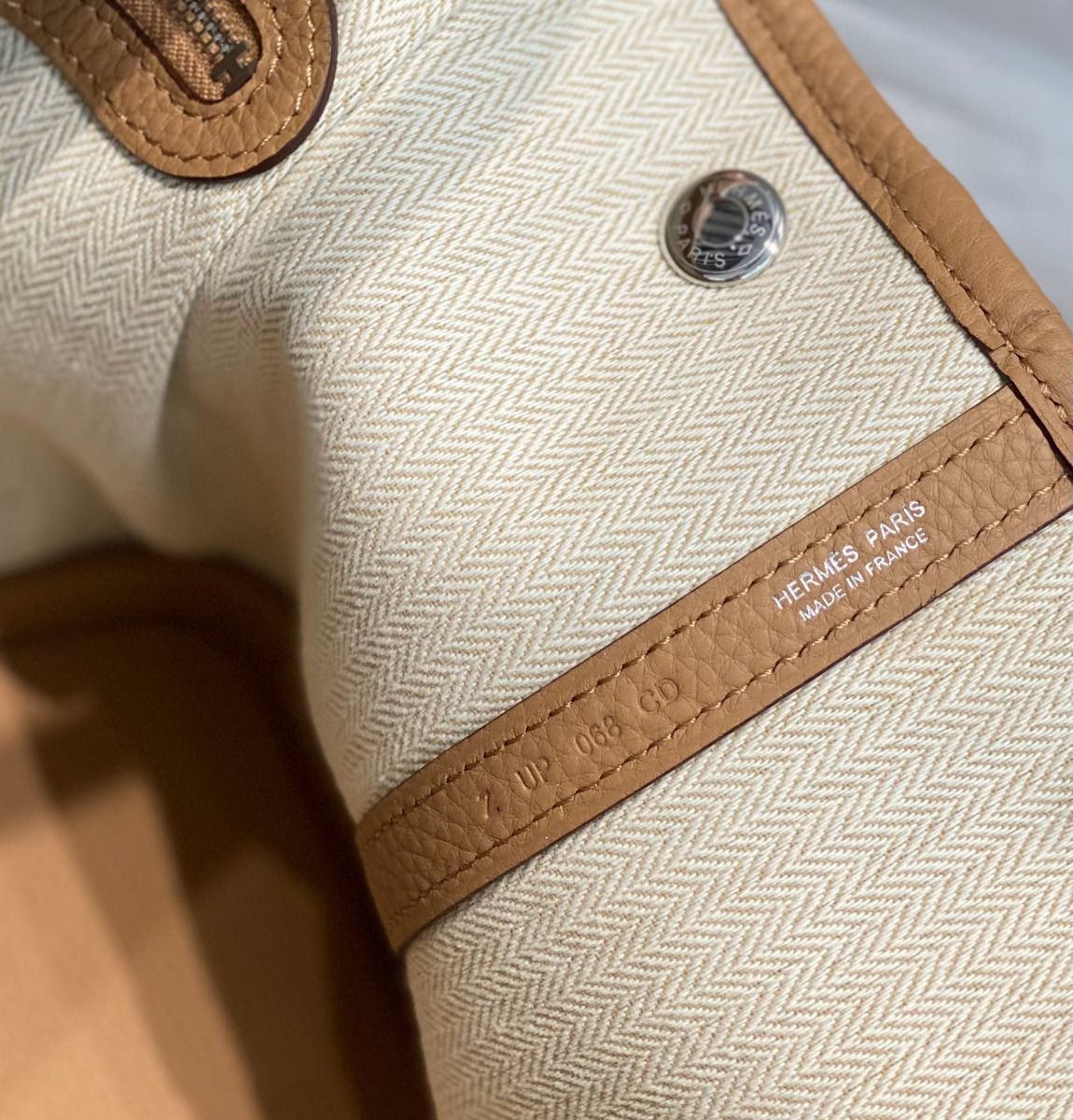 Hermes Garden Party 30 Bag In Chai Taurillon Leather - Image 8