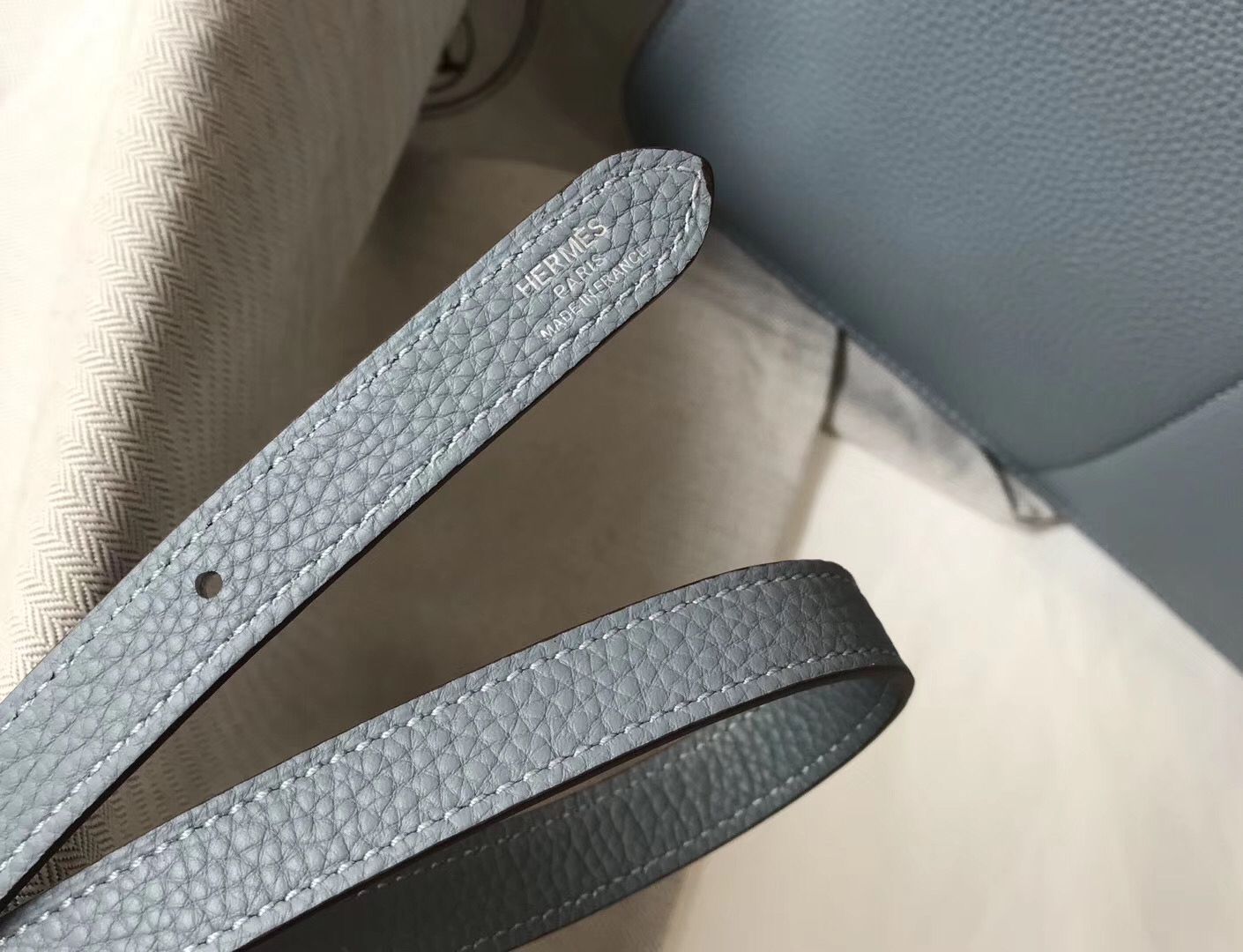 Hermes Halzan 31cm Bag In Blue Lin Clemence Leather - Image 6