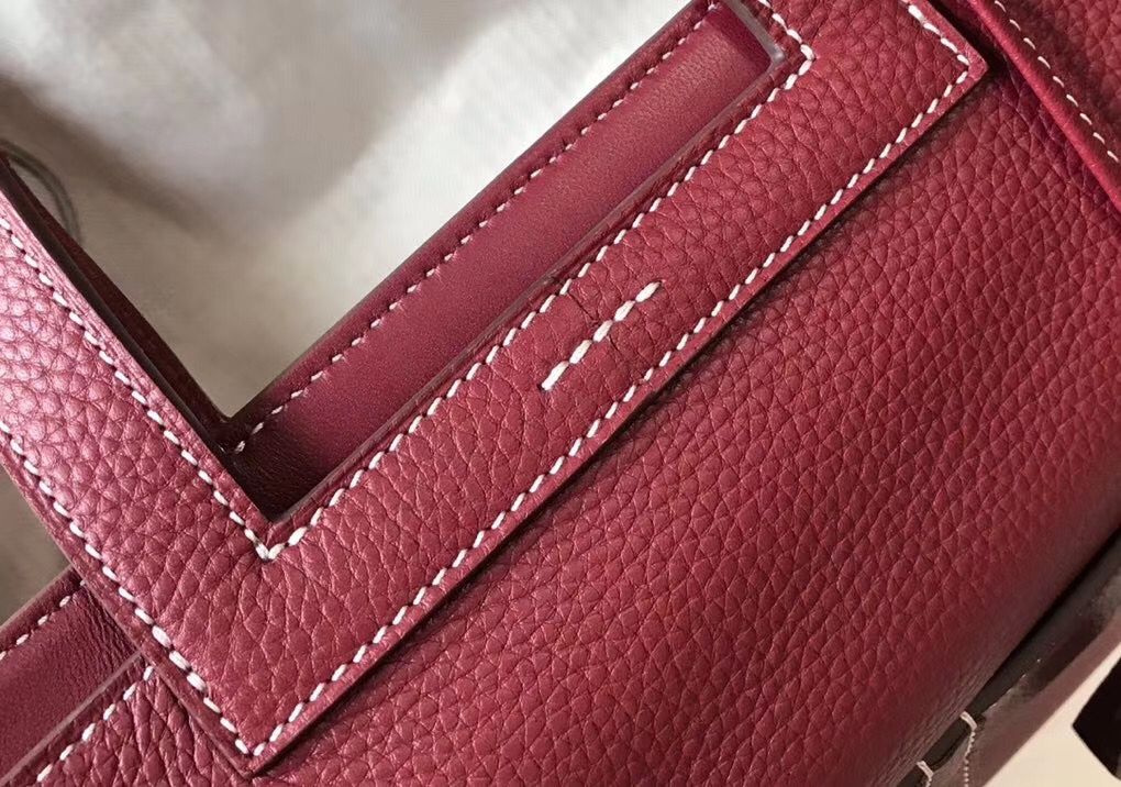 Hermes Halzan 31cm Bag In Bordeaux Clemence Leather - Image 5
