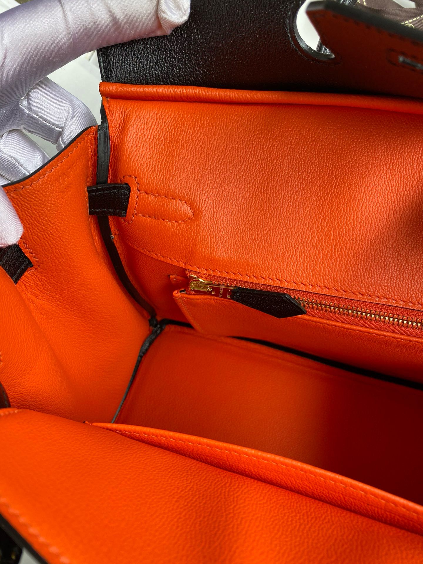Hermes HSS Birkin 25 Bicolor Bag in Black and Orange Chevre Mysore Goatskin - Image 9