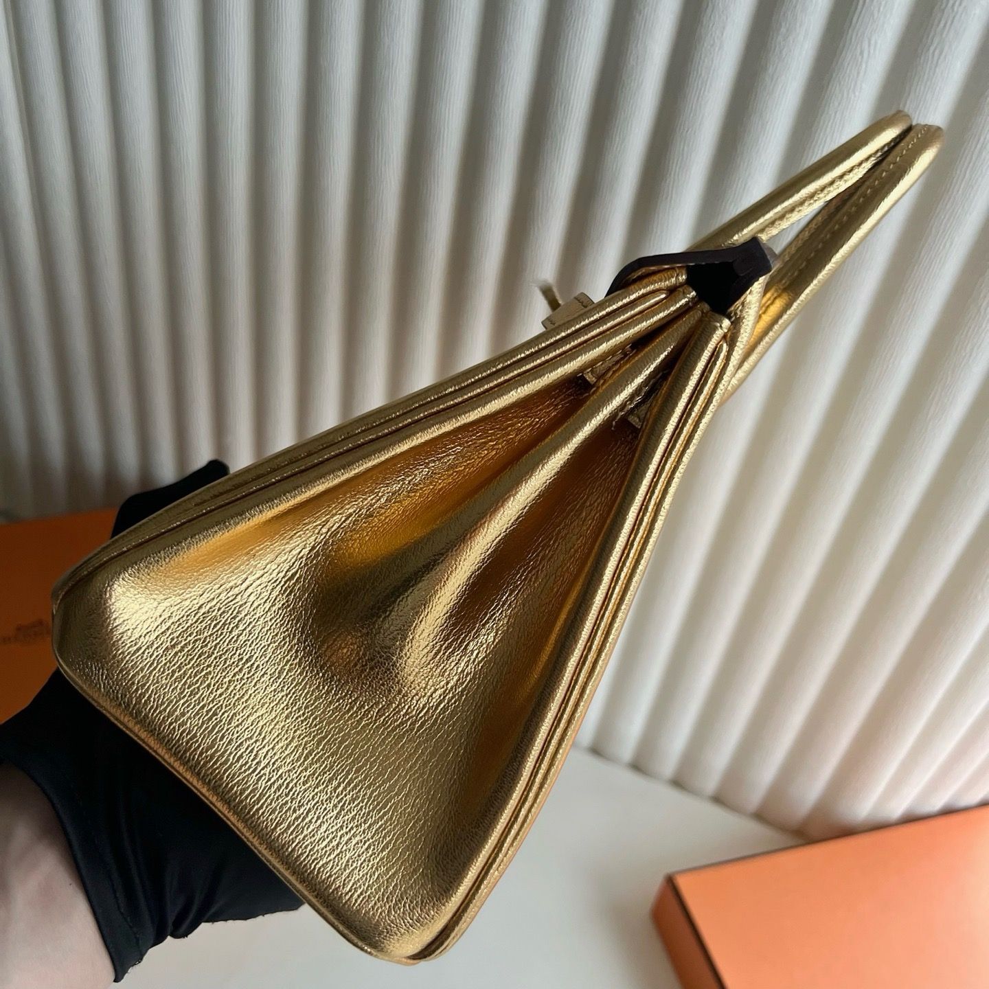 Hermes Birkin 25 Retourne Handmade Bag in Dore Chevre Mysore Goatskin - Image 5