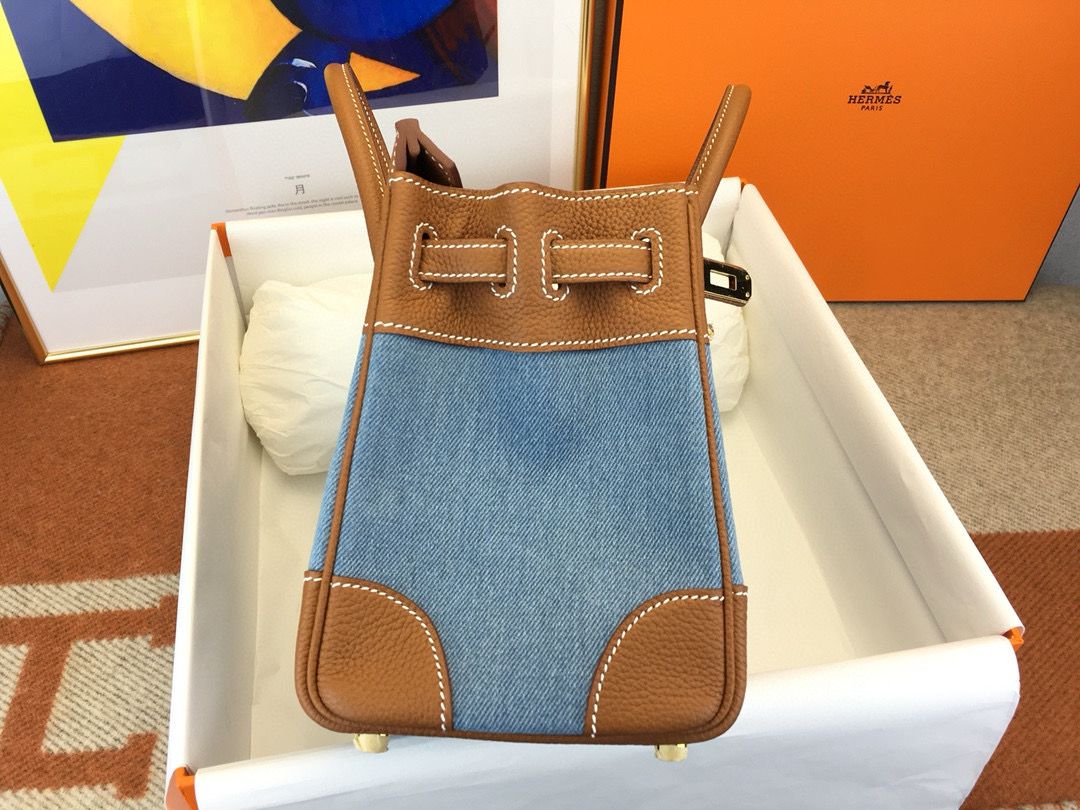 Hermes Birkin 25 Handmade Bag in Denim & Gold Clemence Leather - Image 9