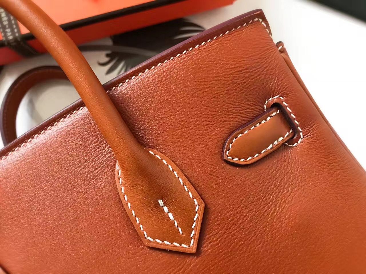 Hermes Birkin 25 Handmade Bag In Gold Swift Leather - Image 6