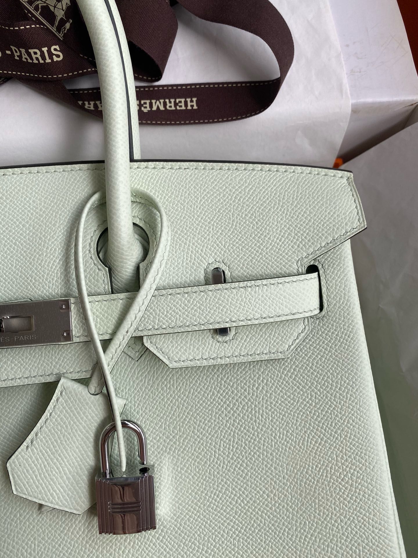 Hermes Birkin 30 Retourne Handmade Bag In Vert Fizz Epsom Calfskin - Image 4