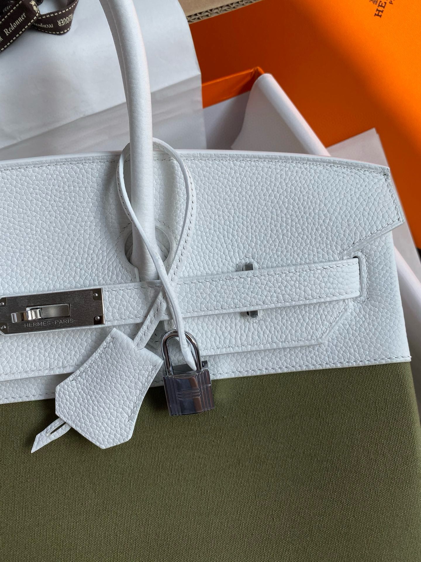Hermes Birkin 35 Handmade Bag in Green Toile & White Clemence Leather - Image 4