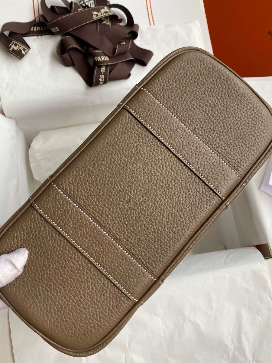 Hermes Garden Party 30 Handmade Bag in Taupe Clemence Leather - Image 7