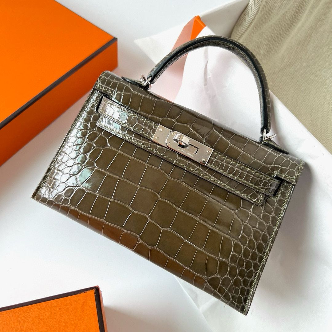 Hermes Kelly Mini II Sellier Handmade Bag in Olive Green Shiny Alligator Leather - Image 3