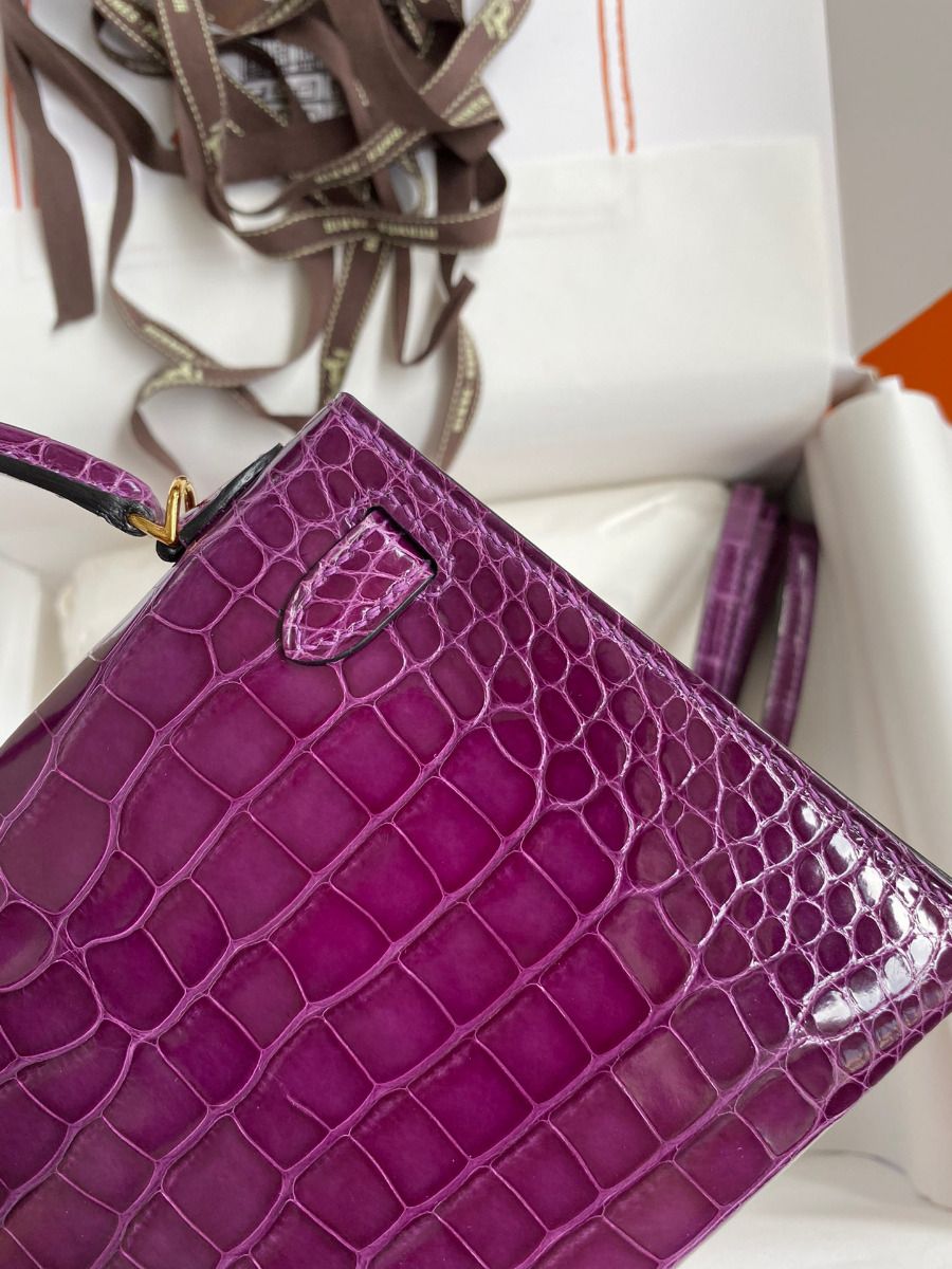 Hermes Kelly Mini II Sellier Handmade Bag In Purple Shiny Alligator Leather - Image 6