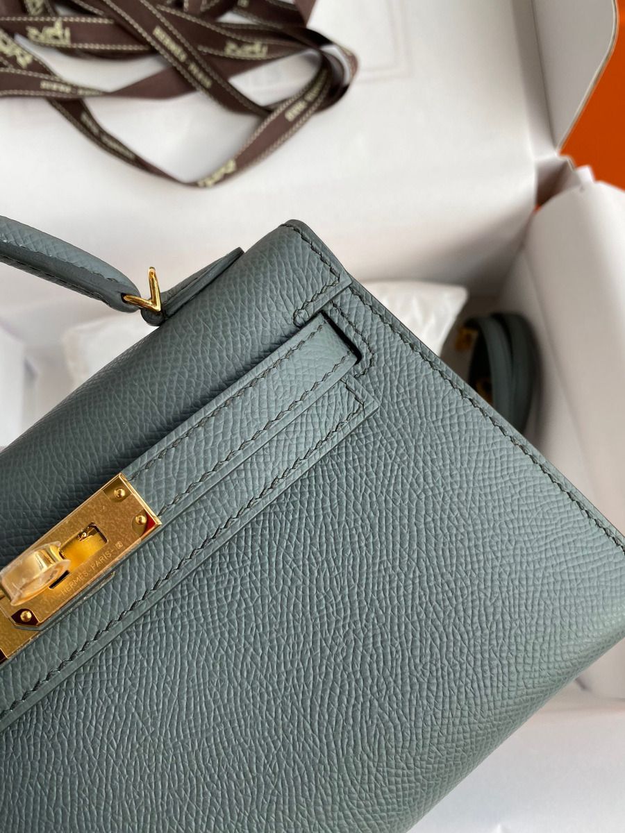 Hermes Kelly Mini II Sellier Handmade Bag In Vert Amande Epsom Calfskin - Image 5
