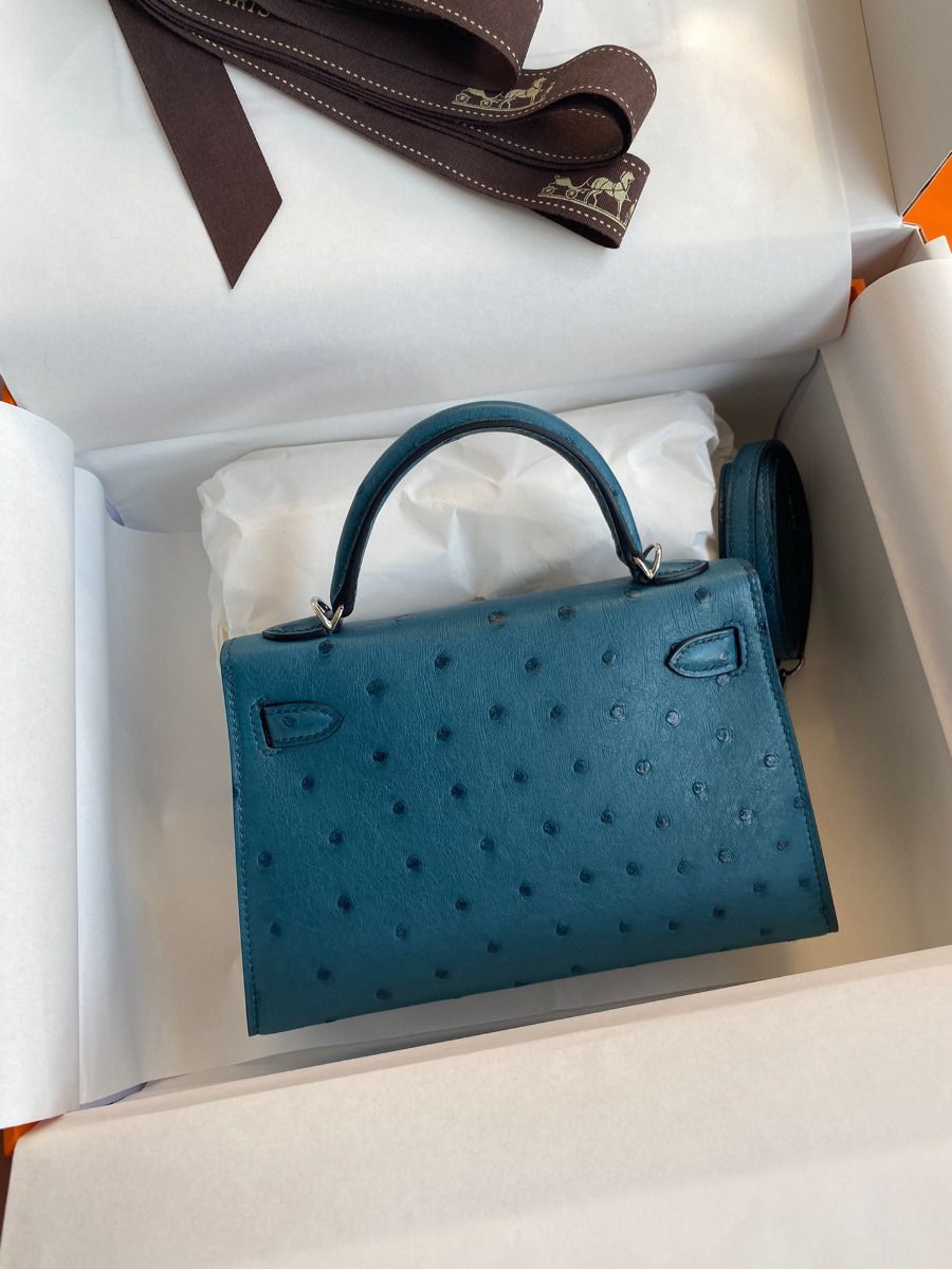 Hermes Kelly Mini II Sellier Handmade Bag In Colvert Ostrich Leather - Image 3