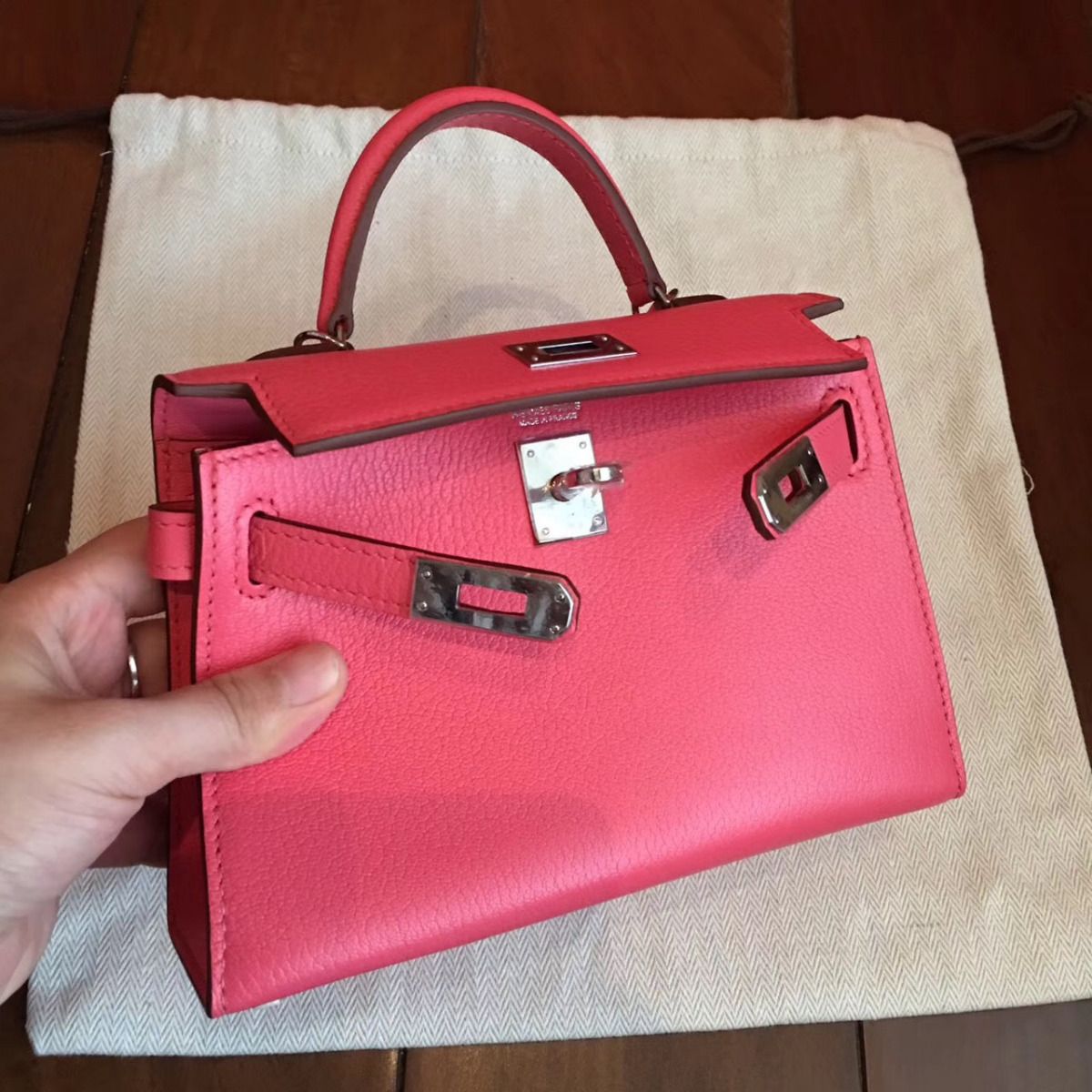 Hermes Kelly Mini II Handmade Bag In Rose Lipstick Chevre Leather - Image 6