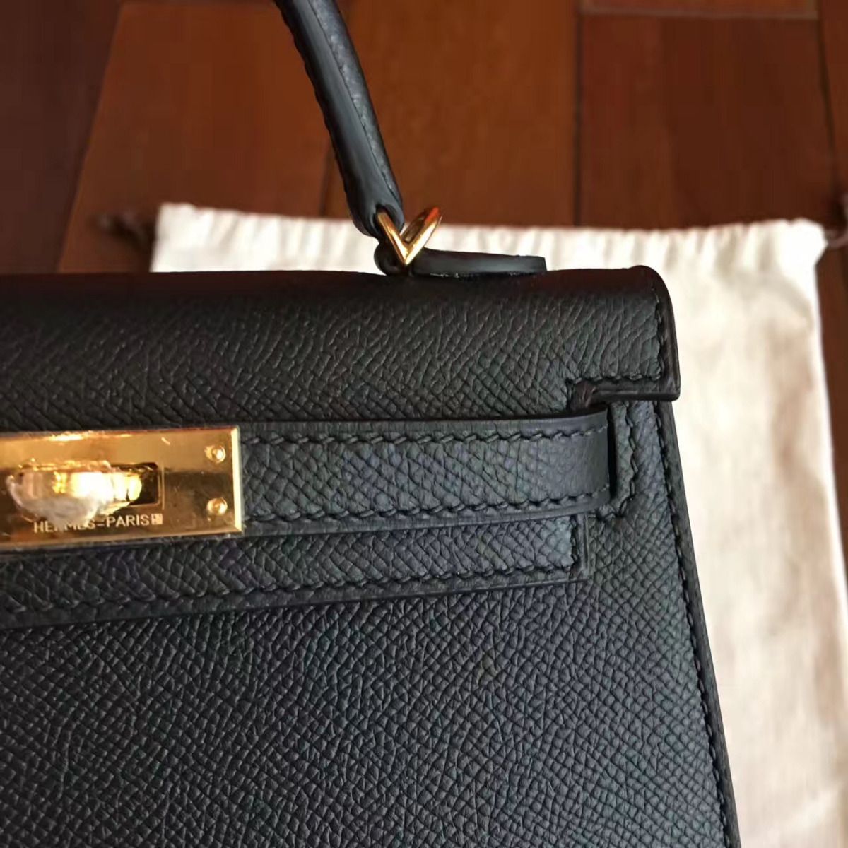 Hermes Kelly Mini II Handmade Bag In Black Epsom Leather - Image 9
