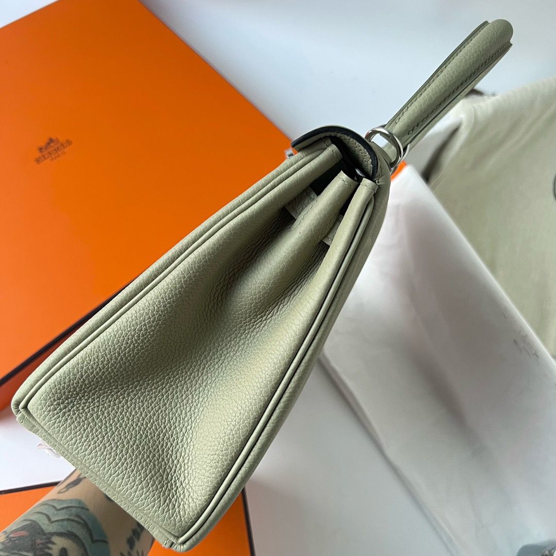 Hermes Kelly Retourne 25 Handmade Bag In Sauge Clemence Leather - Image 7