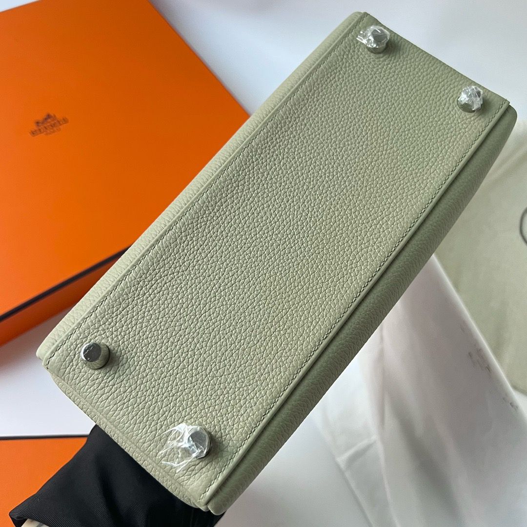 Hermes Kelly Retourne 25 Handmade Bag In Sauge Clemence Leather - Image 8