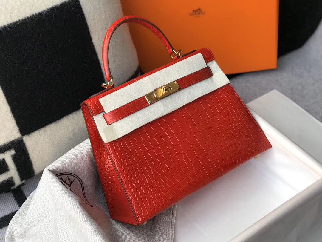 Hermes Kelly 25cm Handmade Bag In Red Embossed Crocodile Leather - Image 3