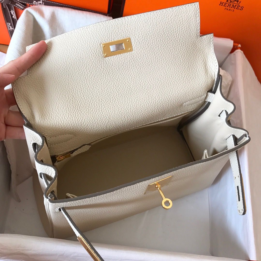 Hermes Kelly Retourne 28 Handmade Bag In Craie Clemence Leather - Image 9