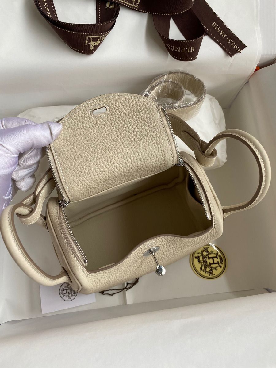 Hermes Mini Lindy Handmade Bag In Craie Clemence Leather - Image 7