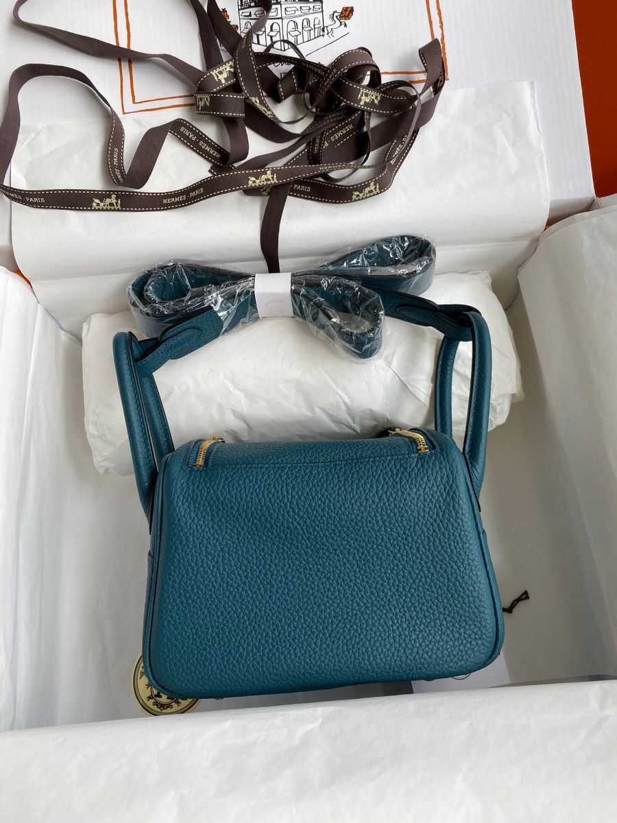 Hermes Mini Lindy Handmade Bag In Vert Bosphore Clemence Leather - Image 3