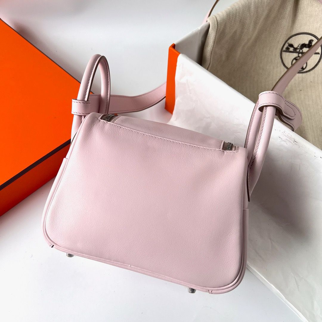Hermes Mini Lindy Handmade Bag In Mauve Pale Swift Leather - Image 9