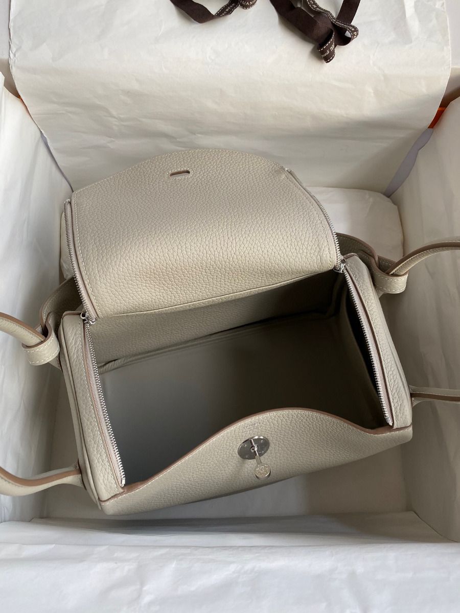 Hermes Lindy 26 Handmade Bag In Beton Clemence Leather - Image 8