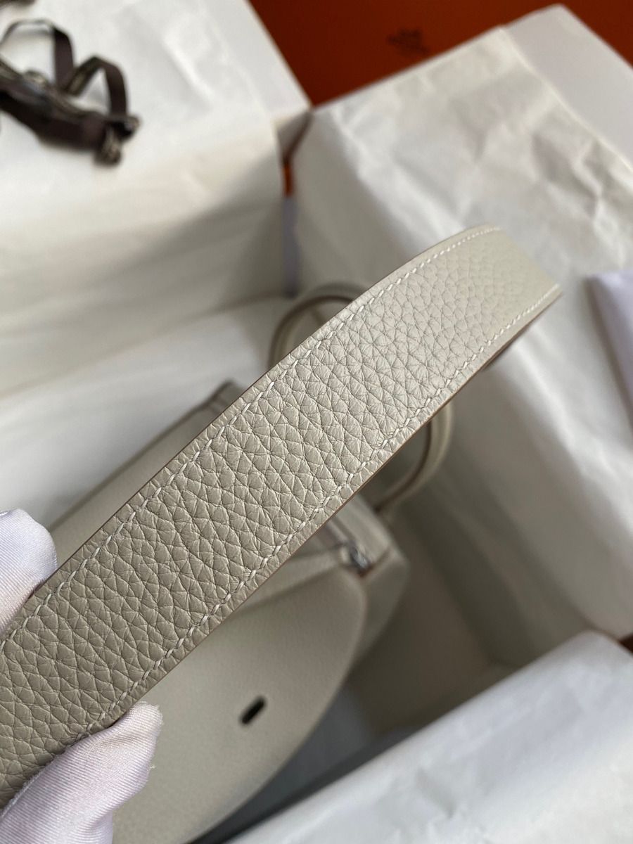 Hermes Lindy 26 Handmade Bag In Beton Clemence Leather - Image 9