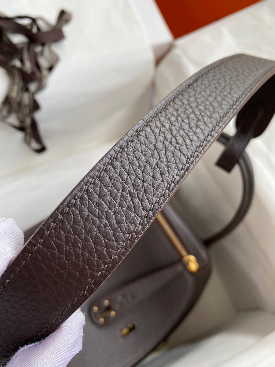 Hermes Lindy 26 Handmade Bag In Ebene Clemence Leather - Image 8