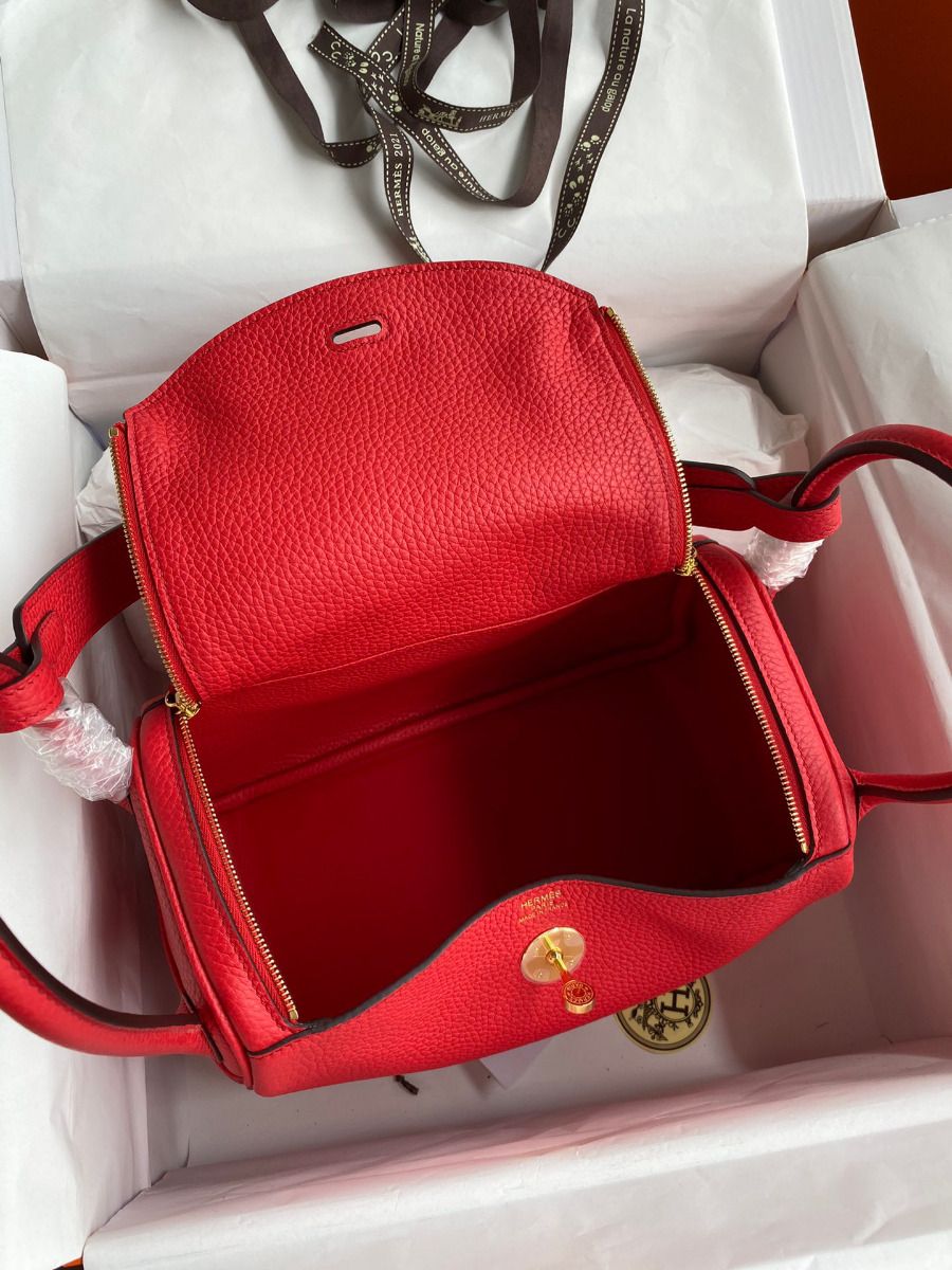 Hermes Lindy 26 Handmade Bag In Red Clemence Leather - Image 9