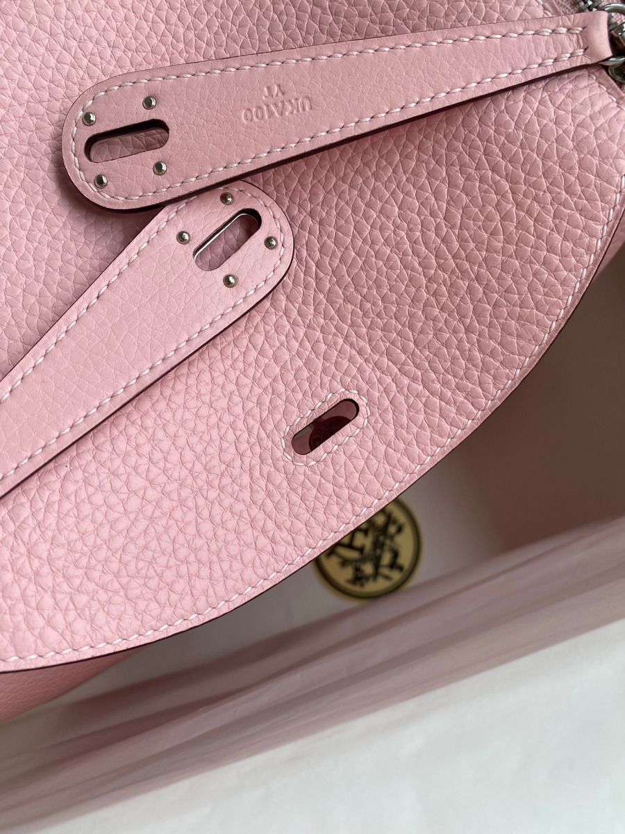 Hermes Lindy 26 Handmade Bag In Rose Sakura Clemence Leather - Image 7