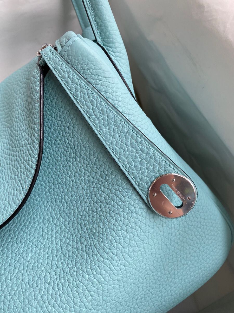 Hermes Lindy 30 Handmade Bag In Blue Atoll Clemence Leather - Image 5