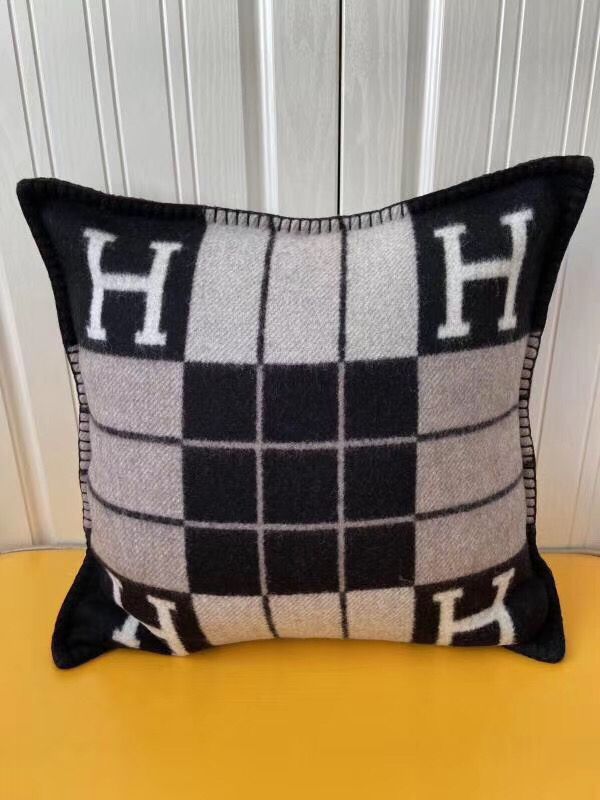 Hermes Black Small Avalon III Pillow - Image 3