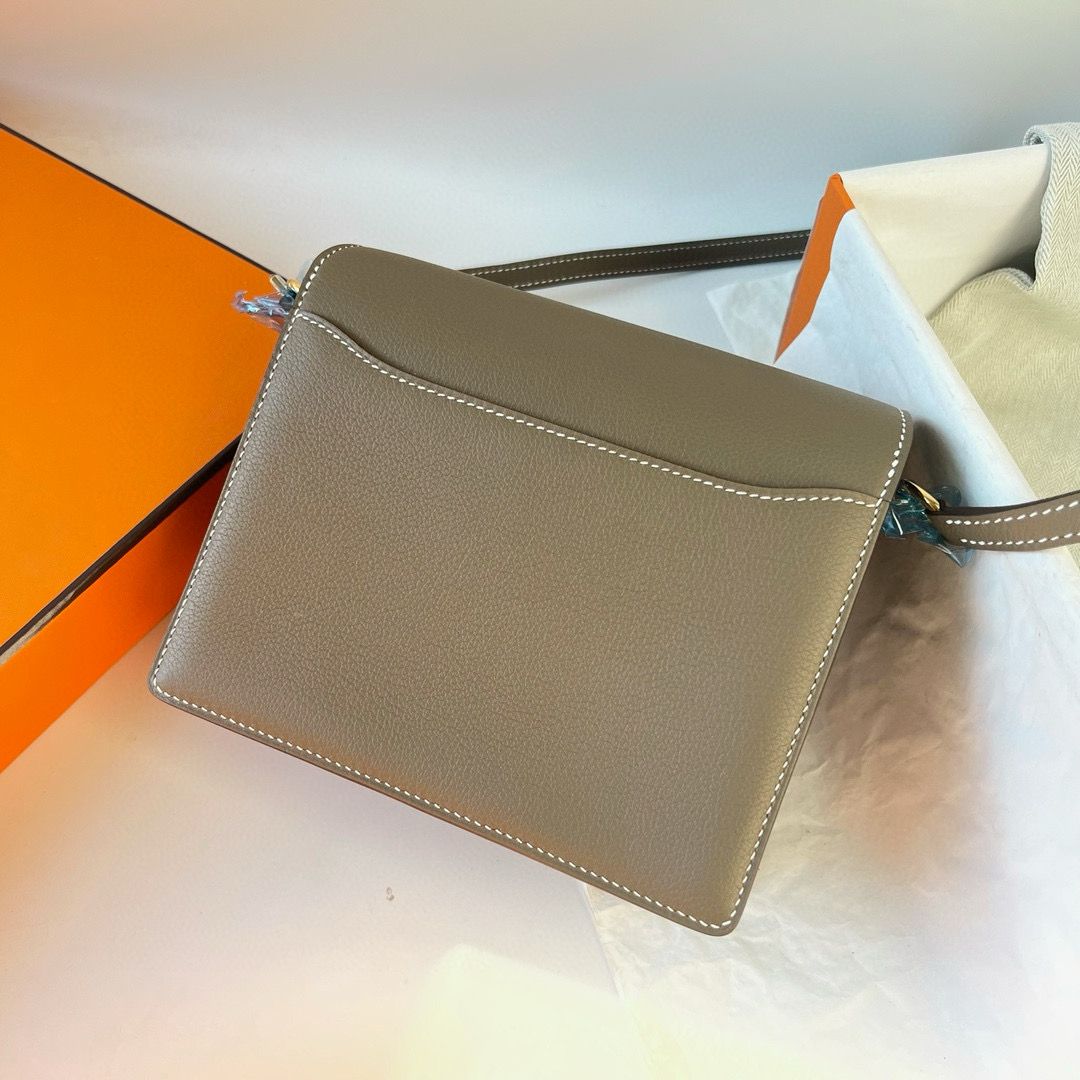 Hermes Roulis Mini 18 Bag in Taupe Evercolor Calfskin - Image 9