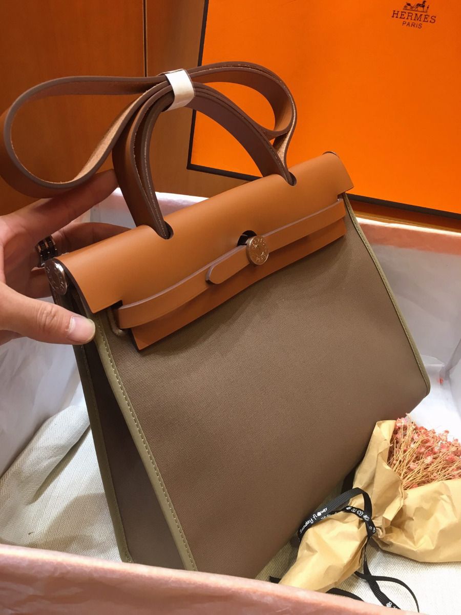 Hermes Herbag Zip 31cm Bag In Brown And Taupe - Image 4