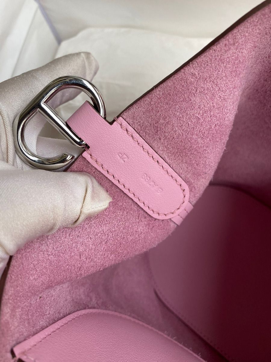Hermes In The Loop 18 Handmade Bag in Mauve Sylvestre Clemence Leather - Image 10