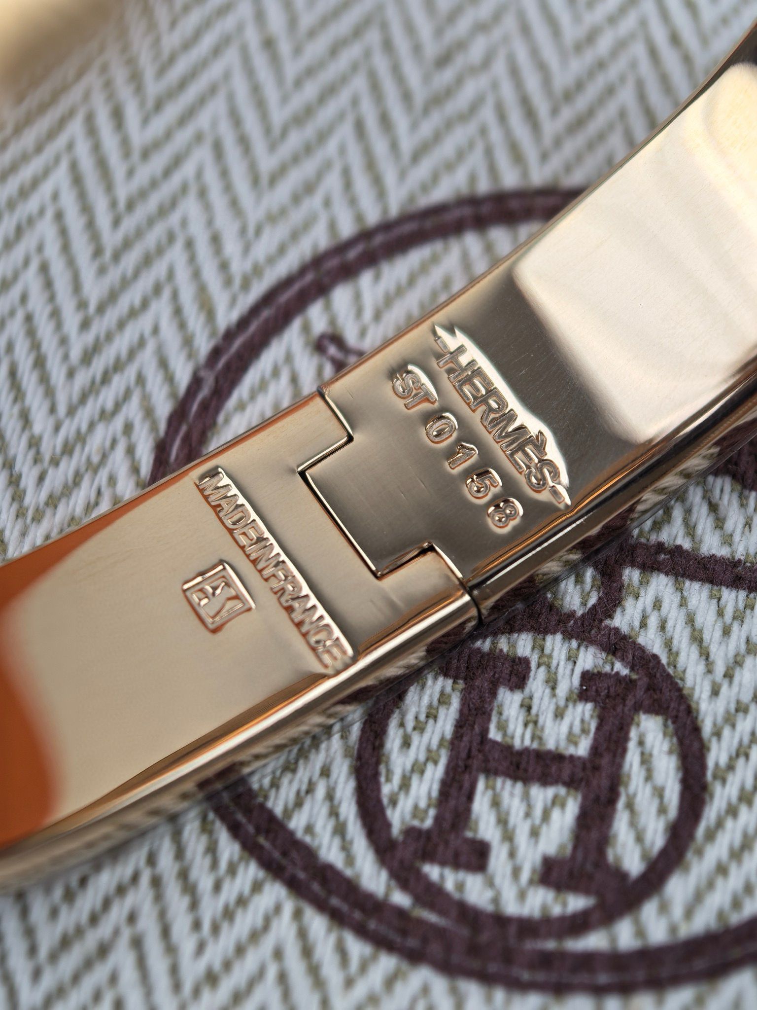 Hermes Blue Enamel Clic H Bracelet - Image 9