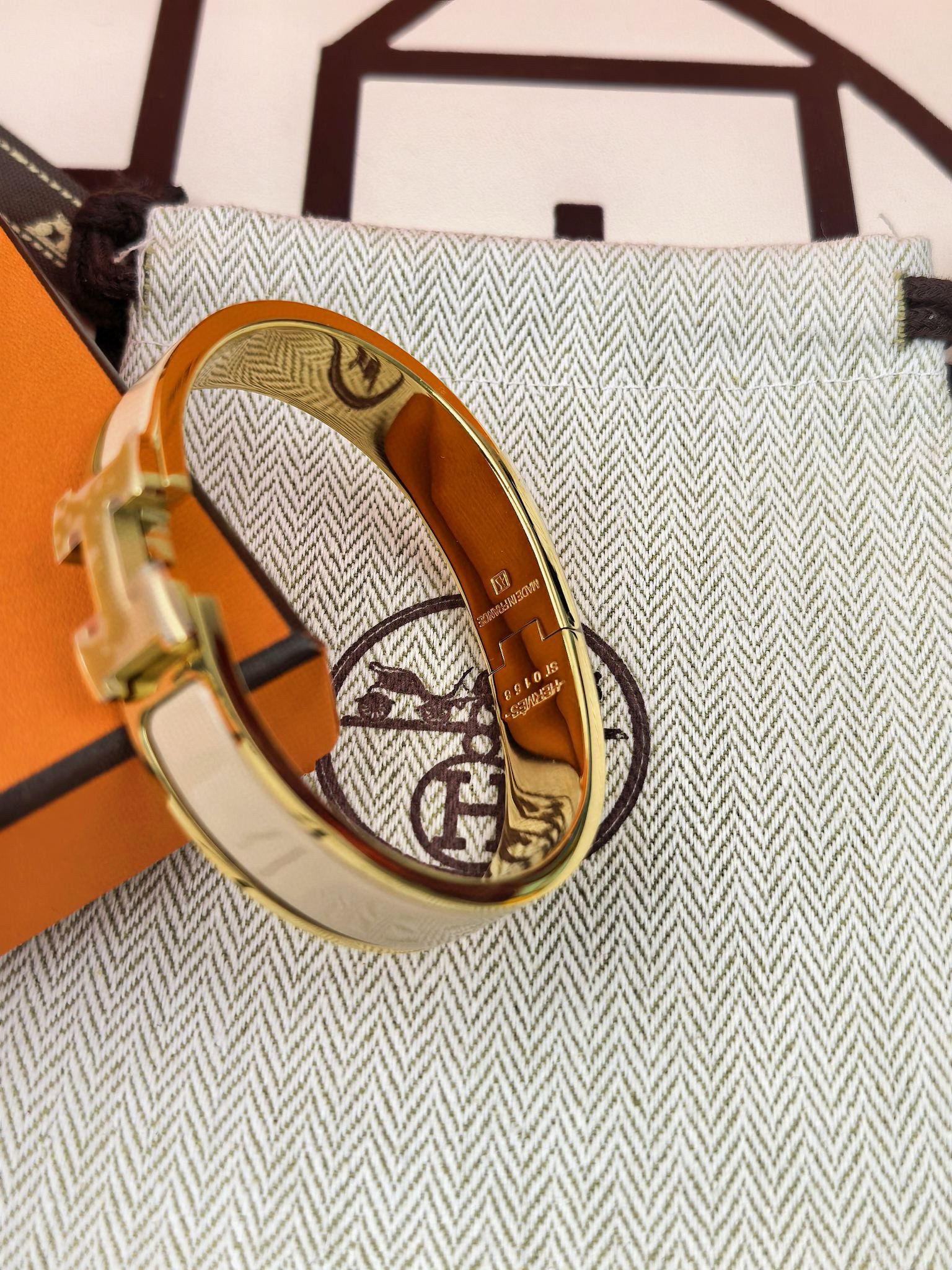Hermes Cream Enamel Clic H Bracelet - Image 4