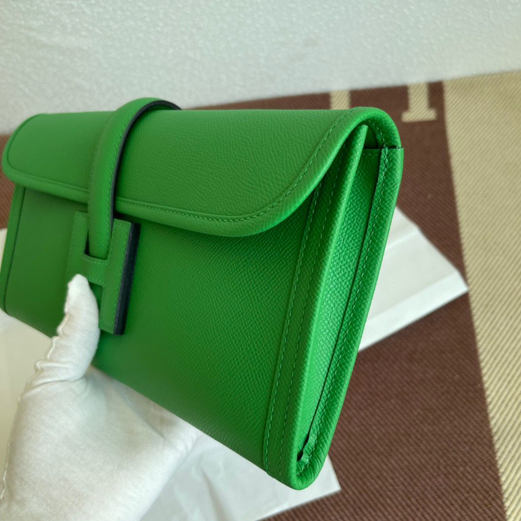 Hermes Jige Elan 29 Clutch Bag In Bamboo Epsom Leather - Image 7