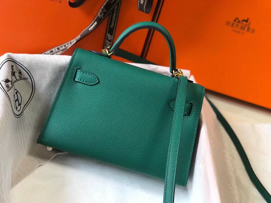 Hermes Kelly Mini II Bag In Vert Vertigo Epsom Leather GHW - Image 3