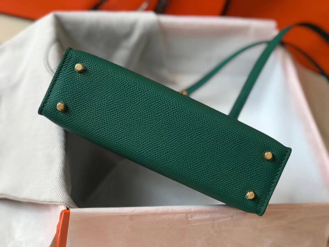 Hermes Kelly Mini II Bag In Vert Vertigo Epsom Leather GHW - Image 7