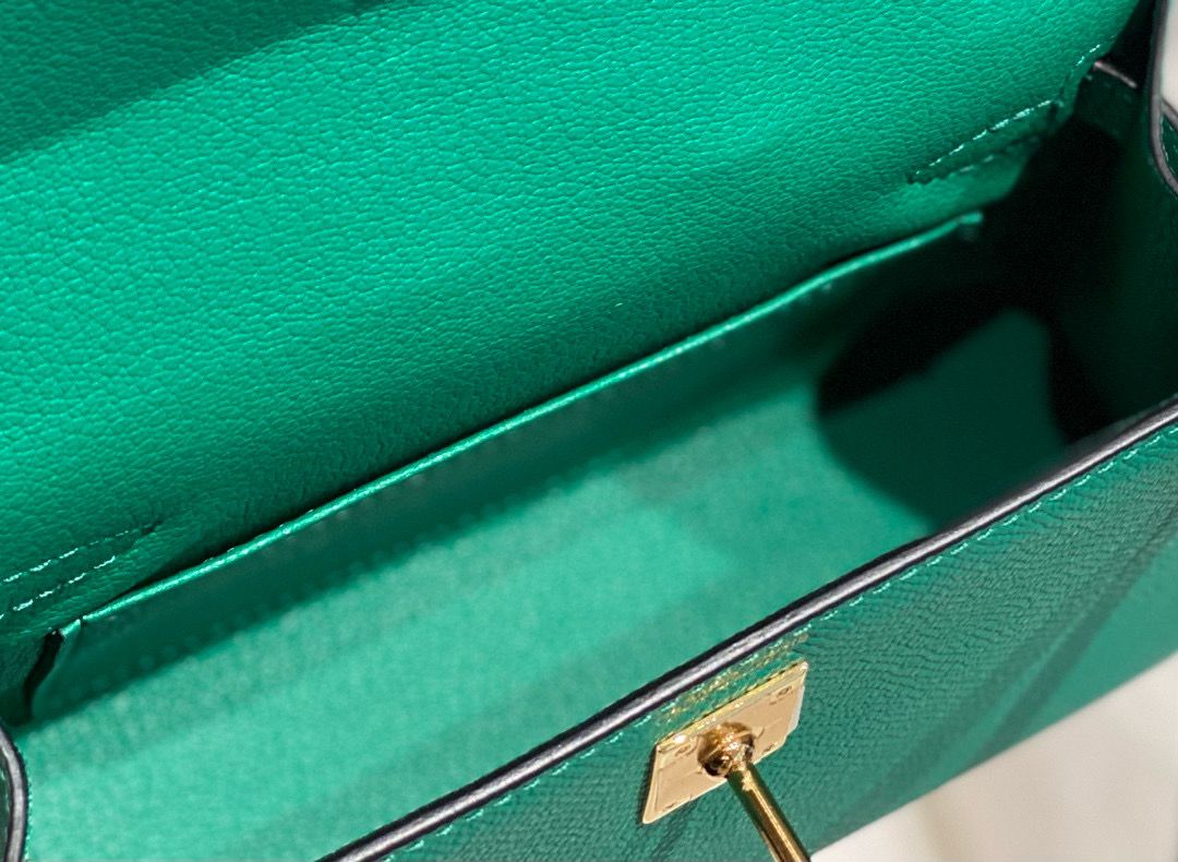 Hermes Kelly Mini II Bag In Vert Jade Epsom Leather GHW - Image 10