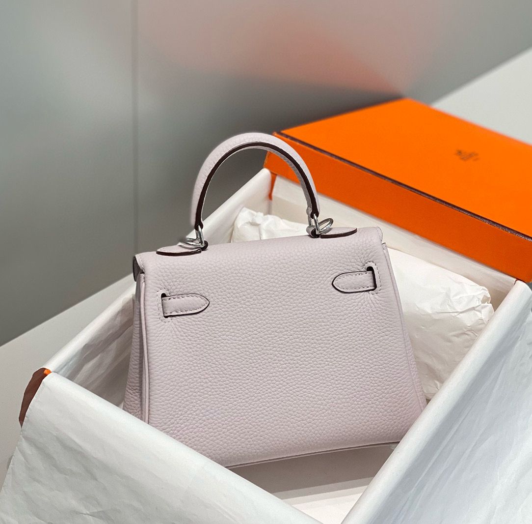 Hermes Kelly 20cm Bag In Mauve Pale Clemence Leather PHW - Image 4